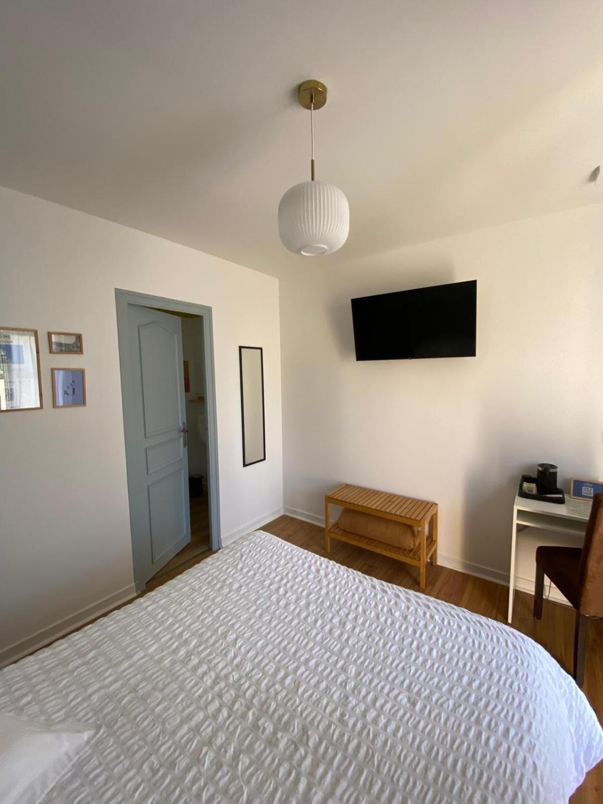Hotel Les Voisins Beaucemaine Ploufragan 객실 사진
